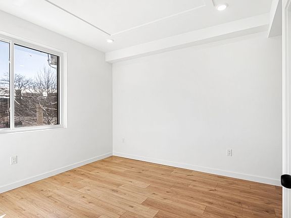 5th image of 1724 N 22nd St #4