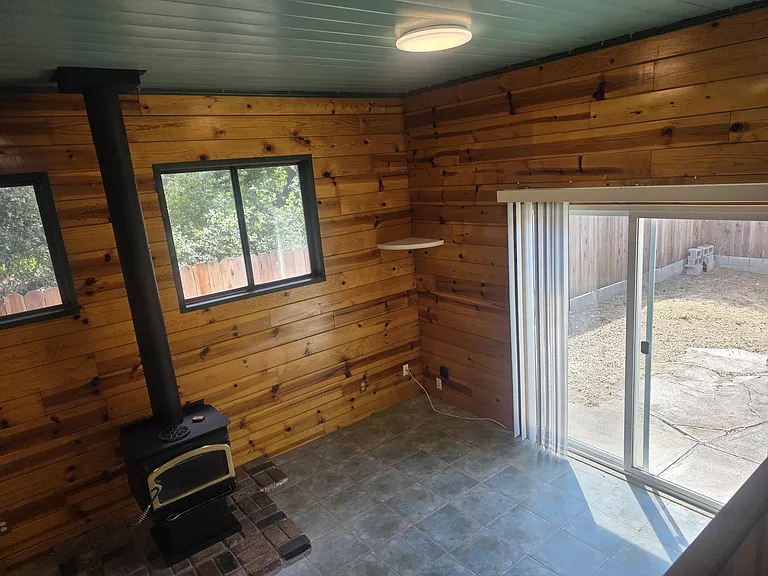 4760 Northglen St — Photo 33