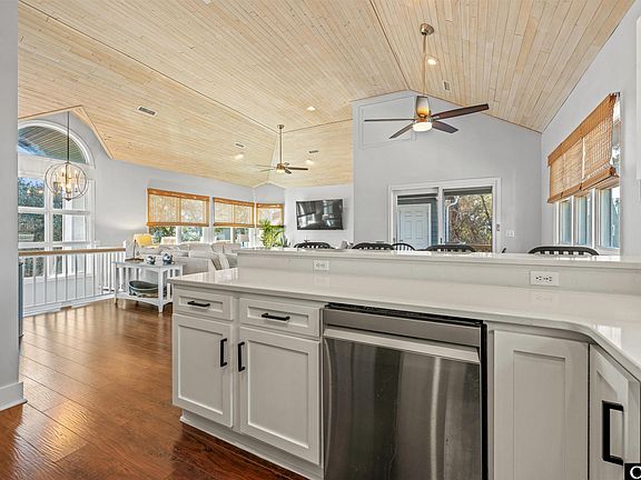 5th image of 1267 Crystal Lake Ct Lot 26R
