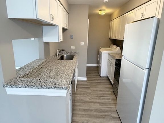 5th image of 7906 163rd Ct