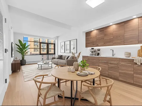 171 Suffolk Street image 1 of 10