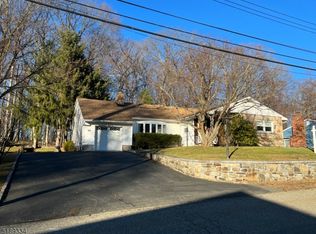 24 S Cherry Rd, Lake Hopatcong, NJ 07849