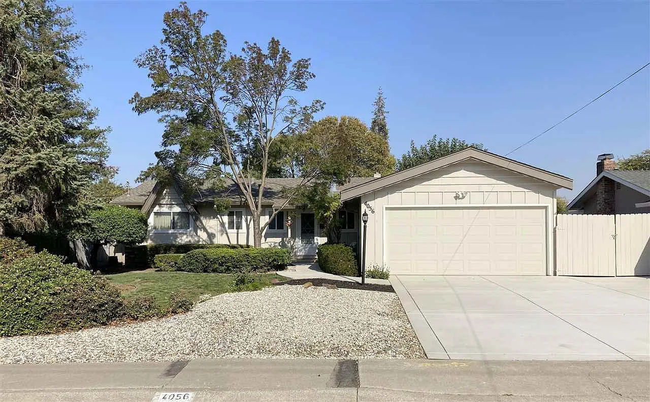 4056 Glendale Ave photo 1
