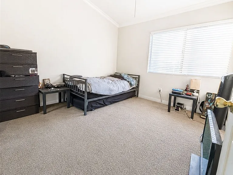 23464 Rolanda Dr — Photo 8