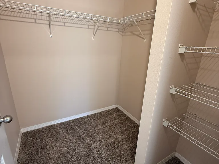 1640 Villa Capri Cir #308 — Photo 13