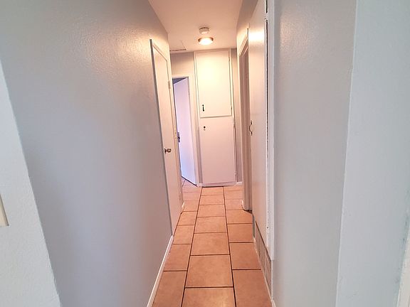 4th image of 153 S Royal Oak Dr