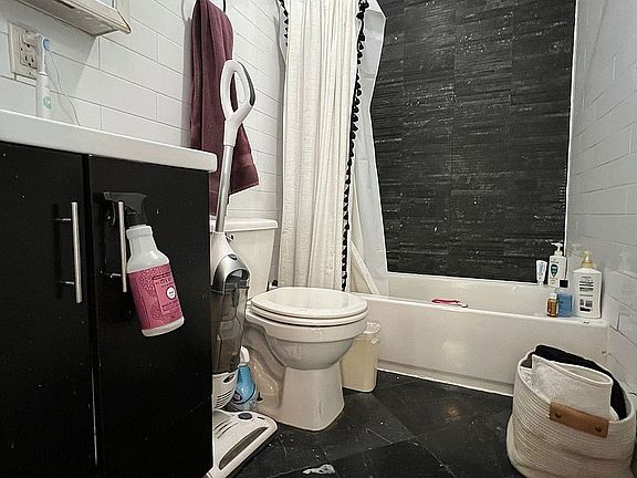 5th image of 751 Sterling Pl #2R