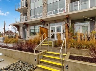 916 Lyall St #204, Esquimalt, BC V9A 5E9