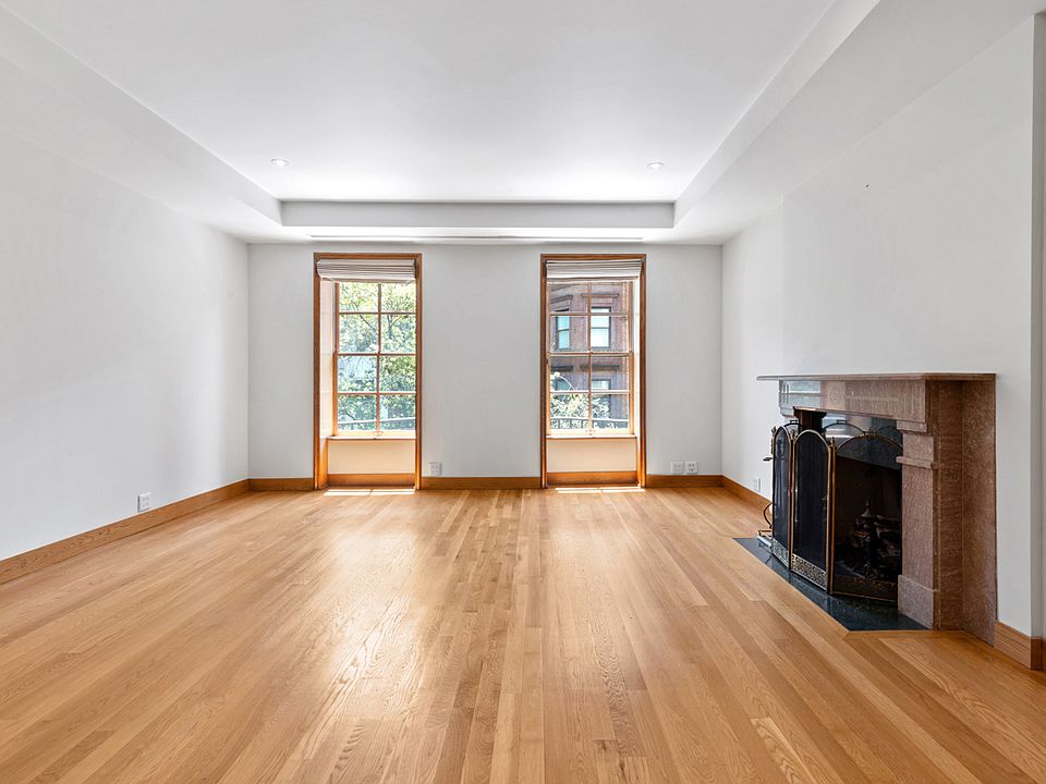 1st image of 61 W 69th St APT 3