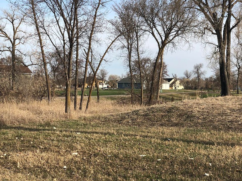 2nd image of 408 Courtney Circle