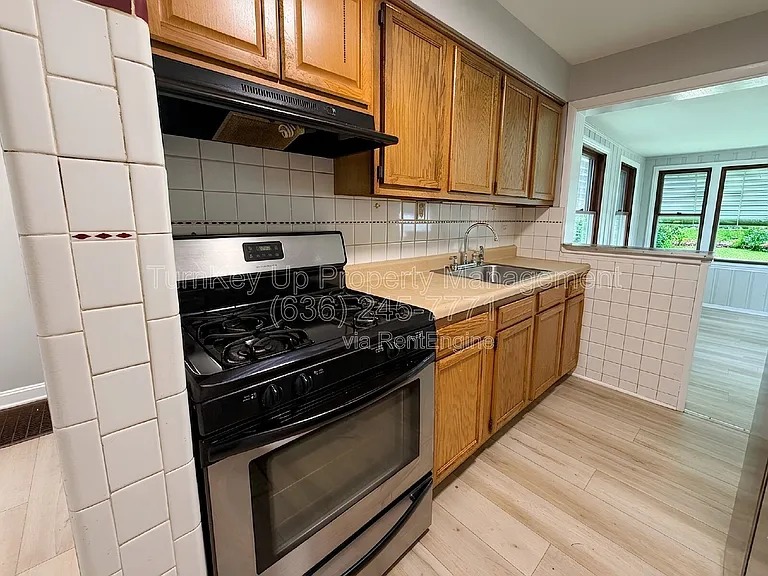 7724 Monroe Dr — Photo 3
