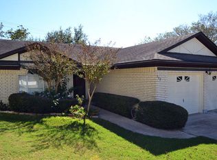 502 Independence Dr, Victoria, TX 77901