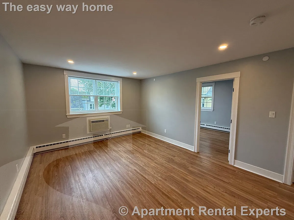 Building Photo - 132 Sherman St #9