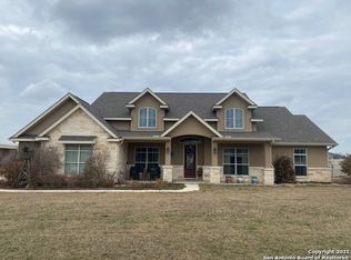 120 Westfield Rnch, La Vernia, TX 78121