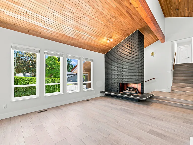 5553 Nancy Greene Way — Photo 13