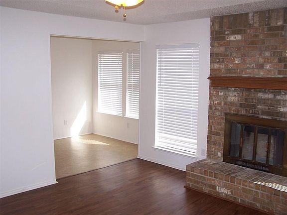 2nd image of 2542 Windy Pine Ln