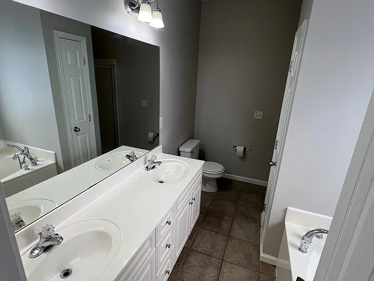1274 Pebble Creek Cir — Photo 21