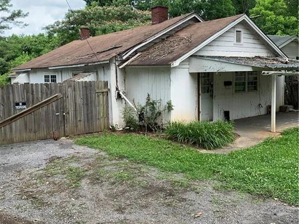 2712 Maple Rd SE, Rome, GA 30161