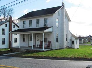 777 Edgegrove Rd, Hanover, PA 17331