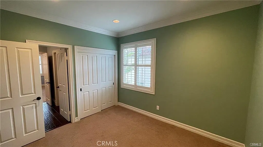 2 bed, 250 sqft, $2,500 — Photo 3