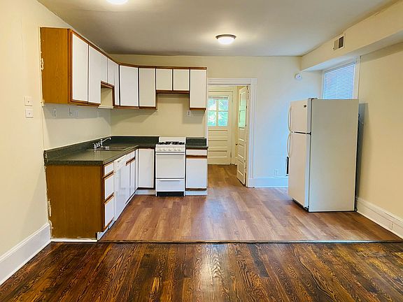 4th image of 4 N Dooley Ave APT C
