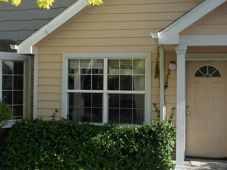 1758 Eagle St #F — Photo 1