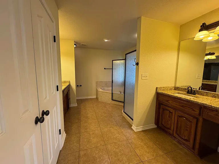 5702 Graphite Dr — Photo 36