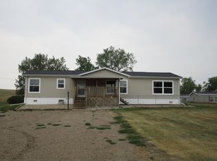 216 Fallon St, Alexander, ND 58831