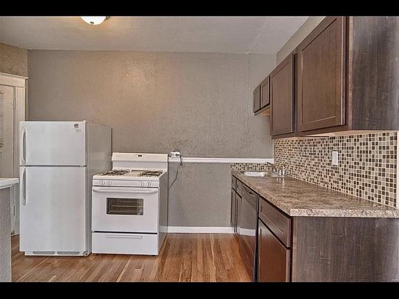 2nd image of 5010 Lindenwood Ave