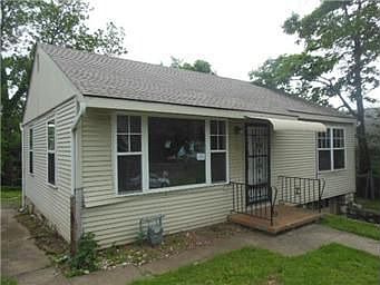 2nd image of 351 N 32nd St