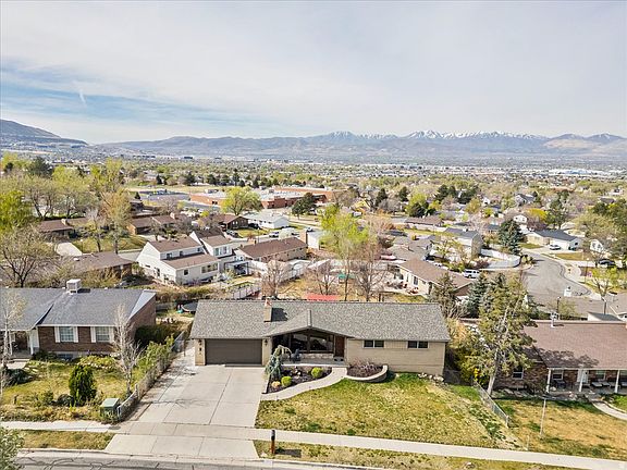 3rd image of 11940 S Pineridge Rd