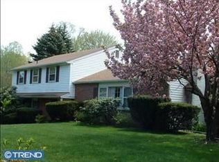 420 Longwood Dr, Exton, PA 19341