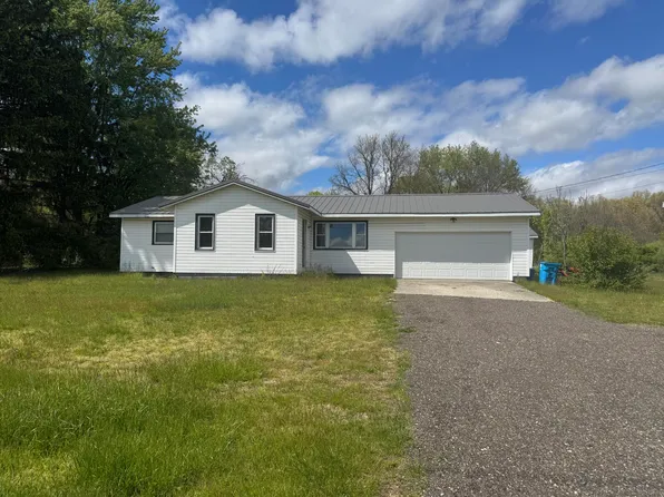 30396 Peavine St, Dowagiac, MI 49047