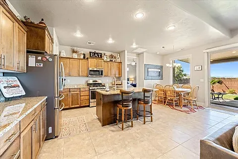 231 N 725 W — Photo 7
