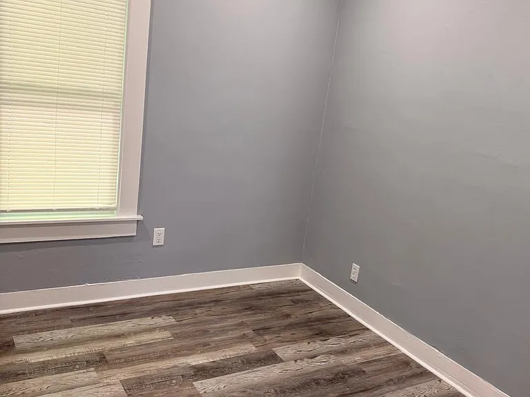 28 Elm Ave #1 — Photo 17