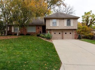 7222 Reeder St, Shawnee, KS 66203