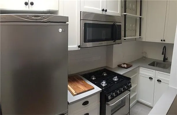 Rented by Nancy Packes Inc. | media 21