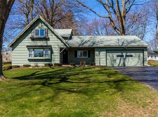 4 Bellmawr Dr, Rochester, NY 14624