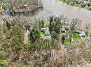 7706 Thornapple Bayou Dr SE, Grand Rapids, MI 49512