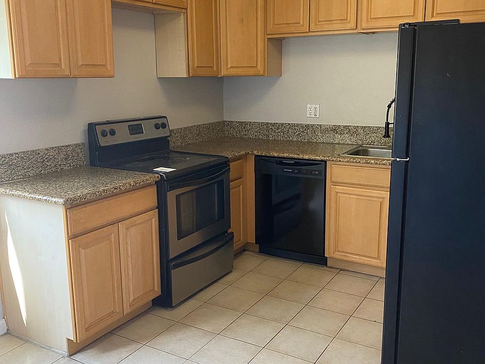1st image of 5014 Auburn Dr APT 12