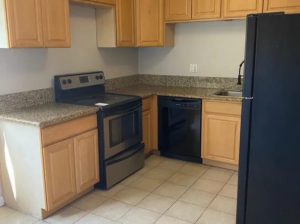 5014 Auburn Dr APT 12, San Diego, CA 92105