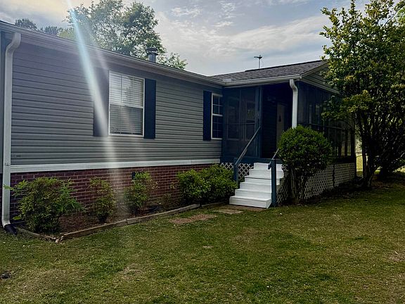 3rd image of 70 Lake Vista Dr
