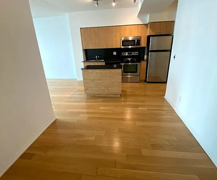 215 Fort York Blvd #3201 — Photo 3