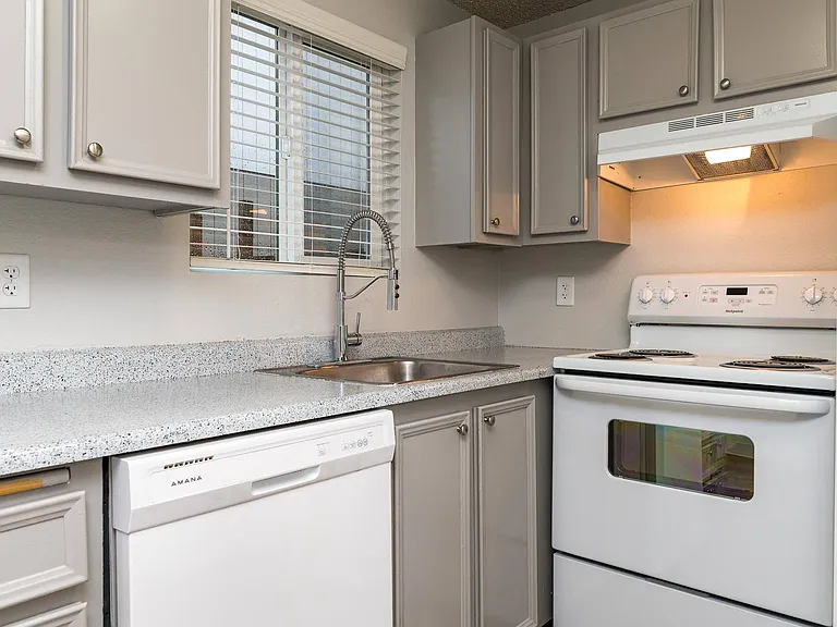 Tamaryn | Townhome A Kitchen