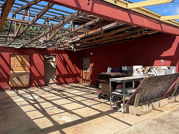 5th image of 3289 Iolani St
