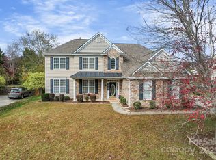 9814 Tompkins Ln, Waxhaw, NC 28173