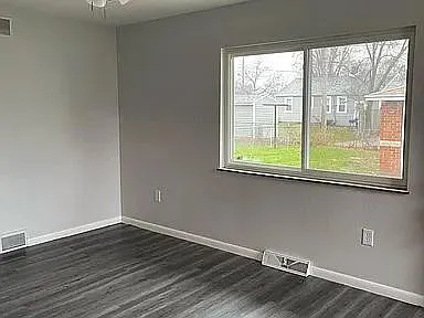Building Photo - 1051 Columbia Ave #BACK