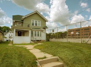 1511 N Hawley Rd #1513, Milwaukee, WI 53208