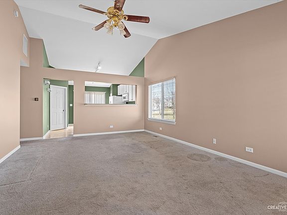 3rd image of 129 W Amberley Dr