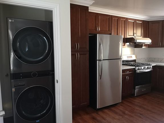 2nd image of 9414 Emperor Ave Unit B